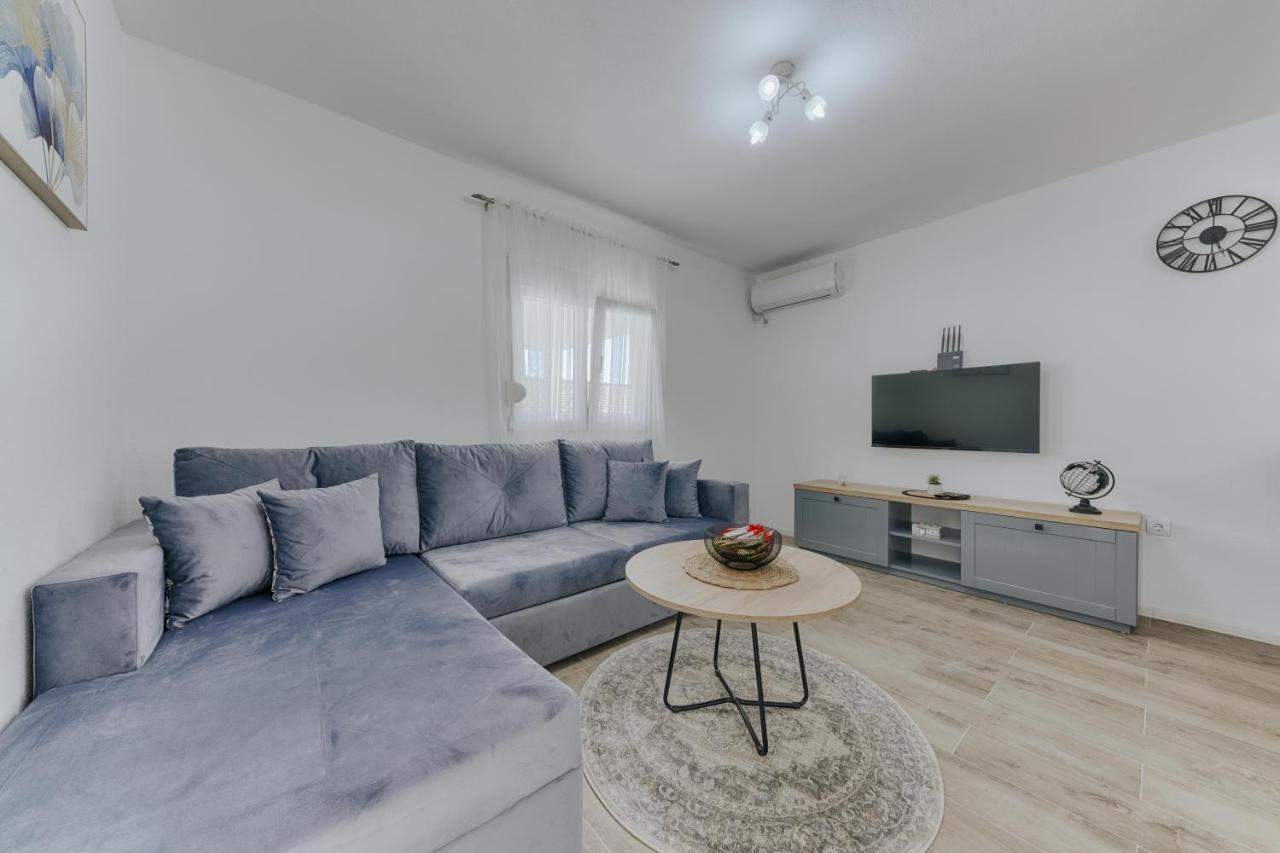 Apartmani Vittoria Bar Eksteriør bilde