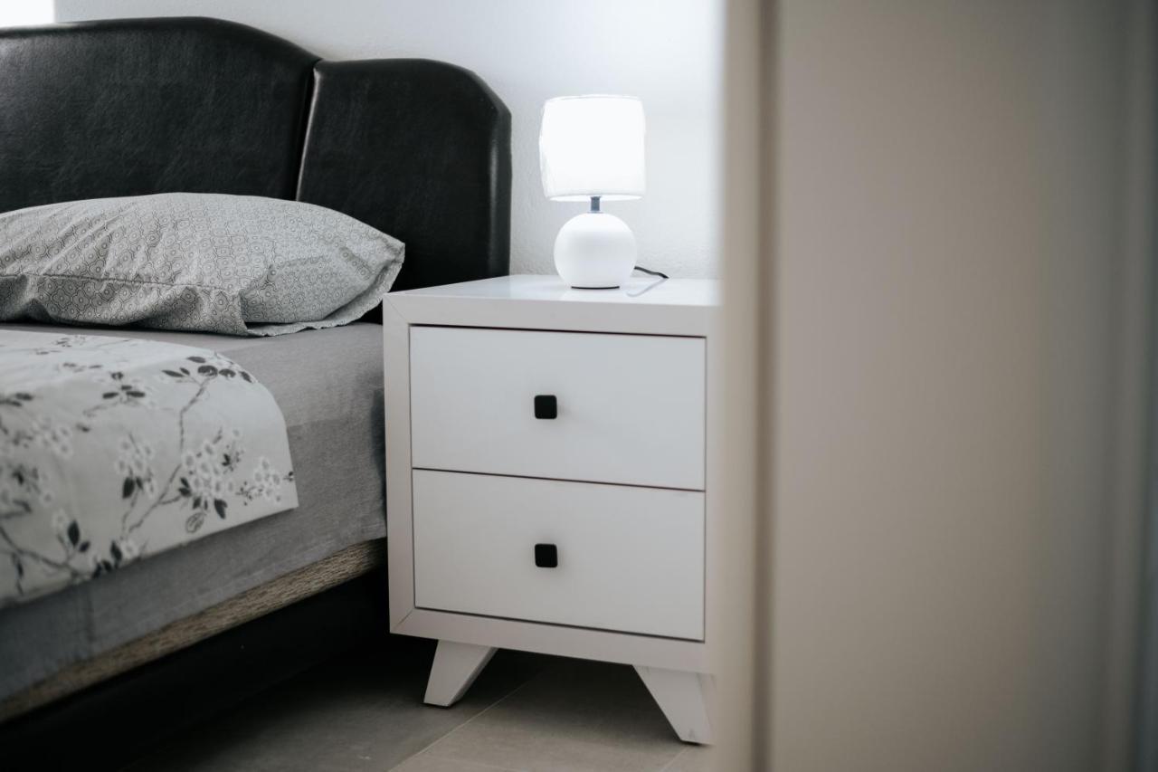 Apartmani Vittoria Bar Eksteriør bilde