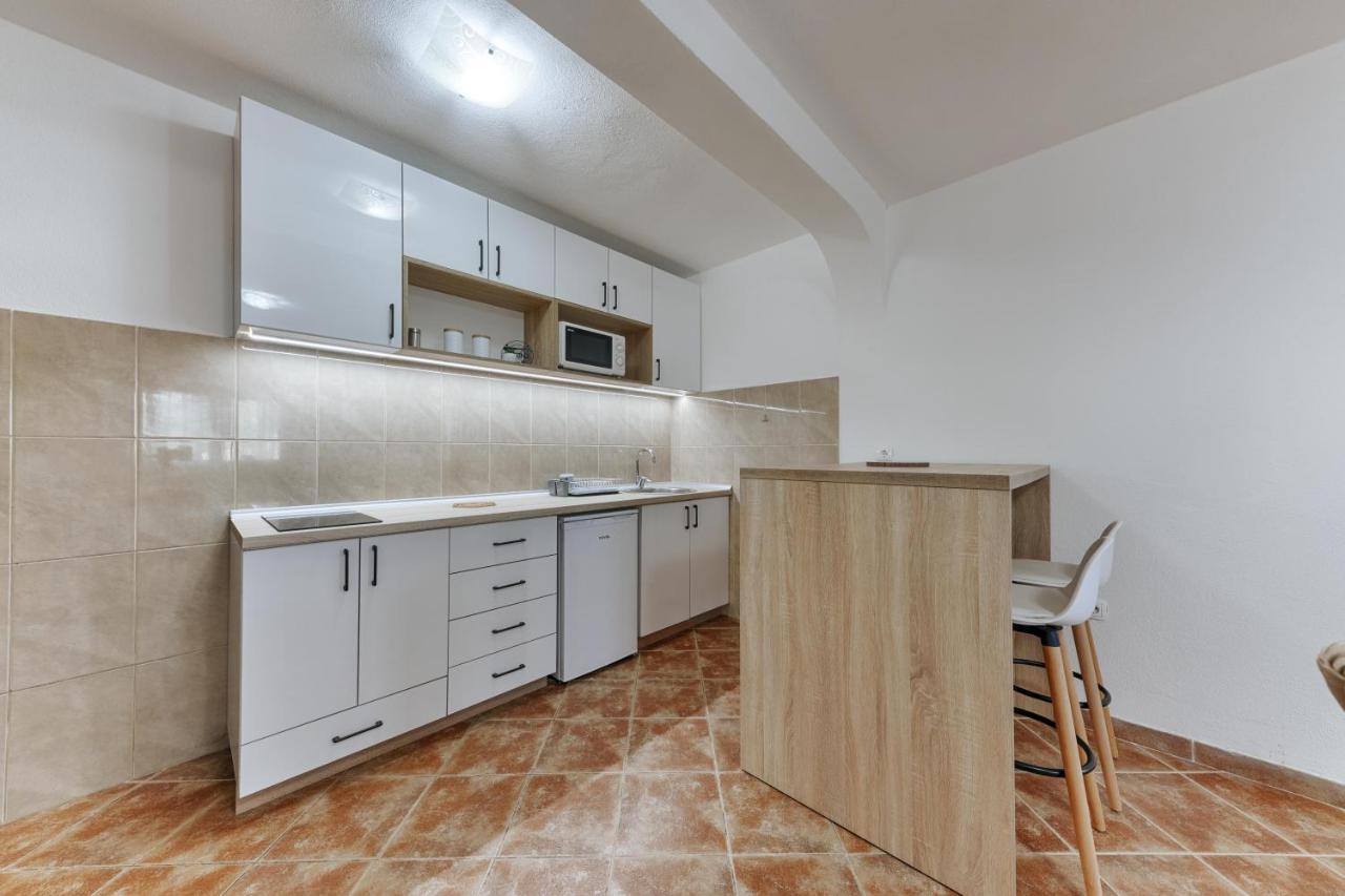 Apartmani Vittoria Bar Eksteriør bilde